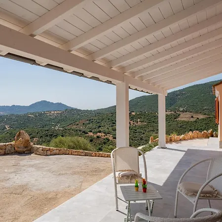 Fiori Con Piscina By Wonderful Italy Villa Olbia