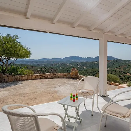 Fiori Con Piscina By Wonderful Italy Villa Olbia