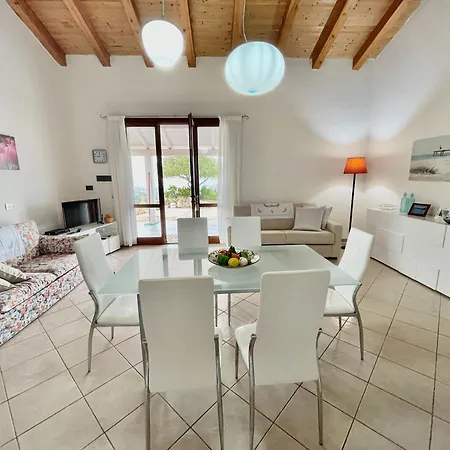 Villa Fiori Con Piscina By Wonderful Italy