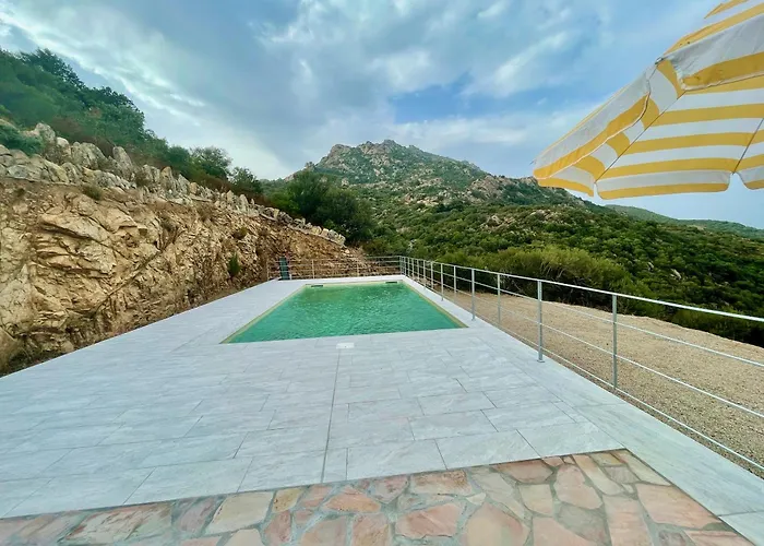 Villa Fiori Con Piscina By Wonderful Italy