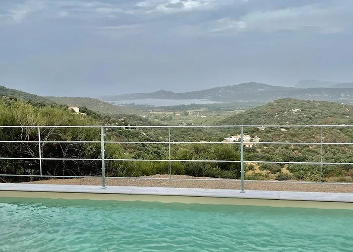 Fiori Con Piscina By Wonderful Italy